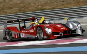 Audi R15 TDI Plus 2010 года